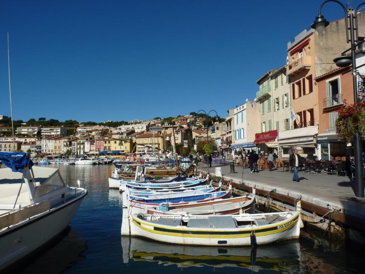 Large Private Garden, Quiet 2-Bedroom Apartment, Air Conditioning, Wifi, Parking Cassis Exteriér fotografie
