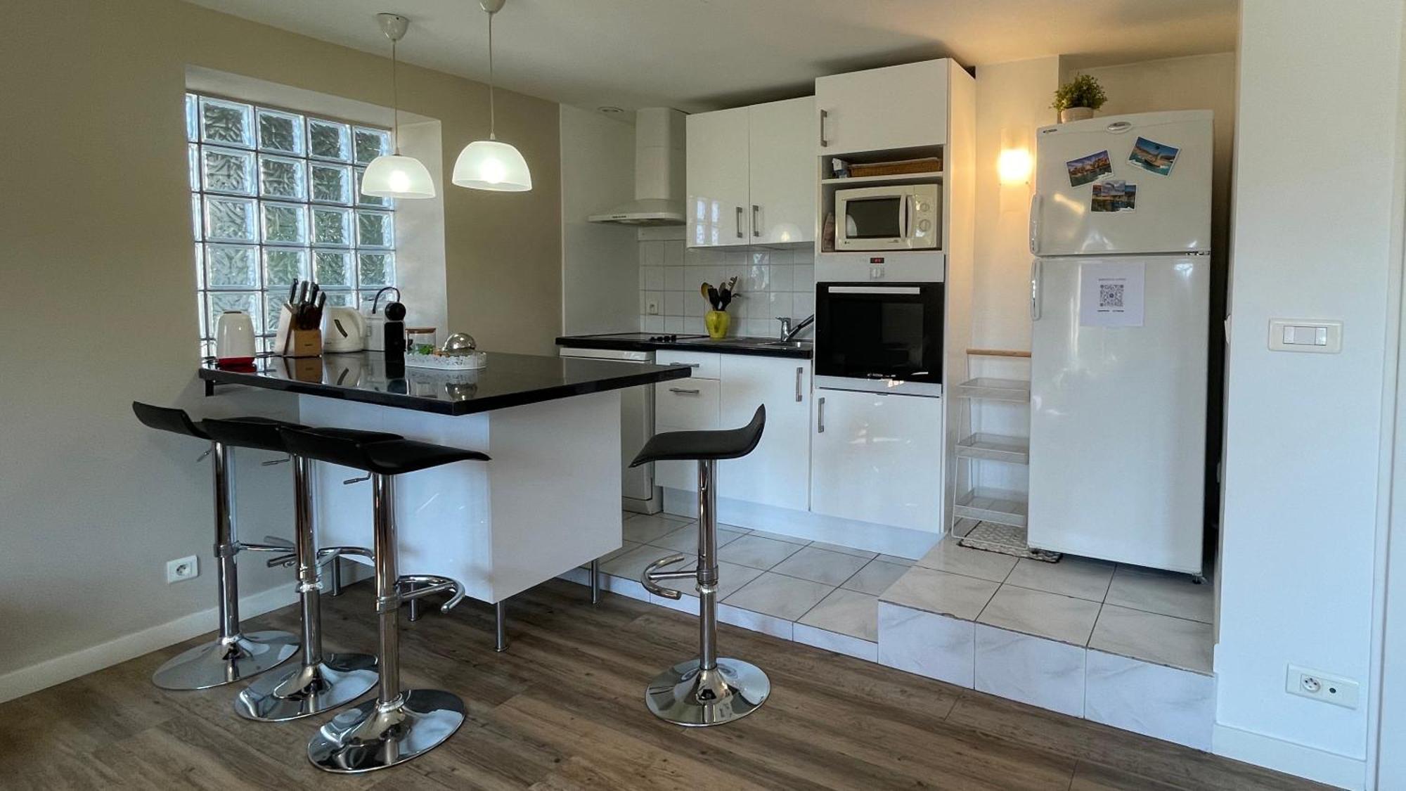 Large Private Garden, Quiet 2-Bedroom Apartment, Air Conditioning, Wifi, Parking Cassis Exteriér fotografie