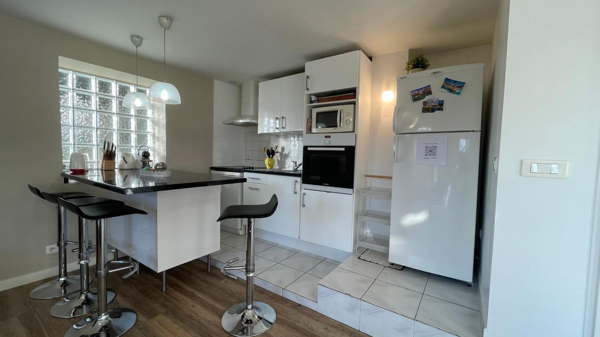 Large Private Garden, Quiet 2-Bedroom Apartment, Air Conditioning, Wifi, Parking Cassis Exteriér fotografie